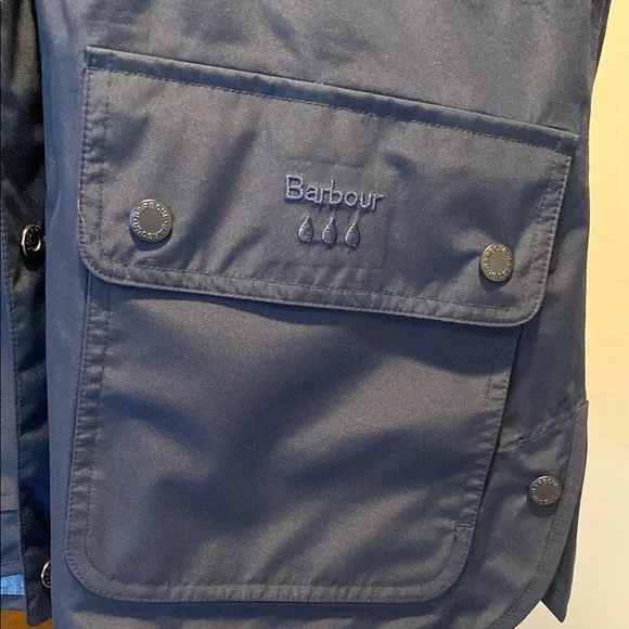 Barbour Women’s Navy Jacket - Picture 4 of 7